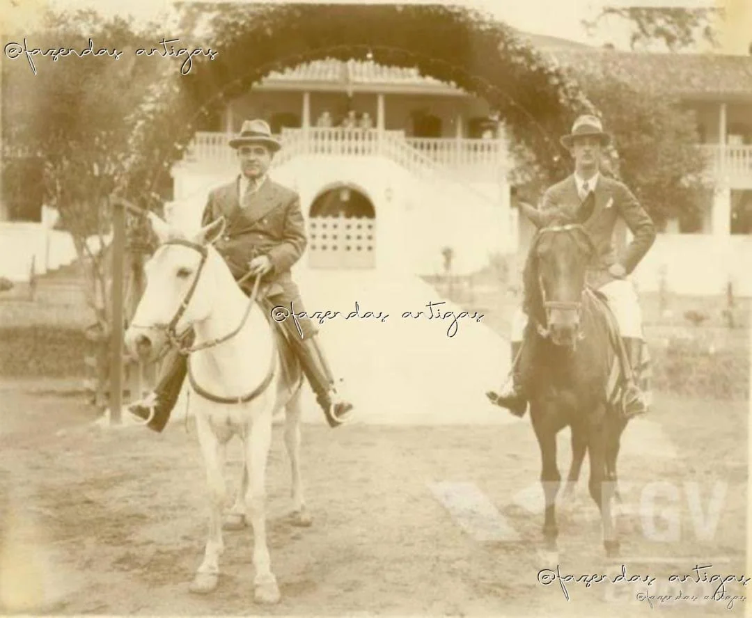 Getúlio Vargas e João de Rezende Tostes - Fazenda São Mateus, 19/04/1934 (P&B)